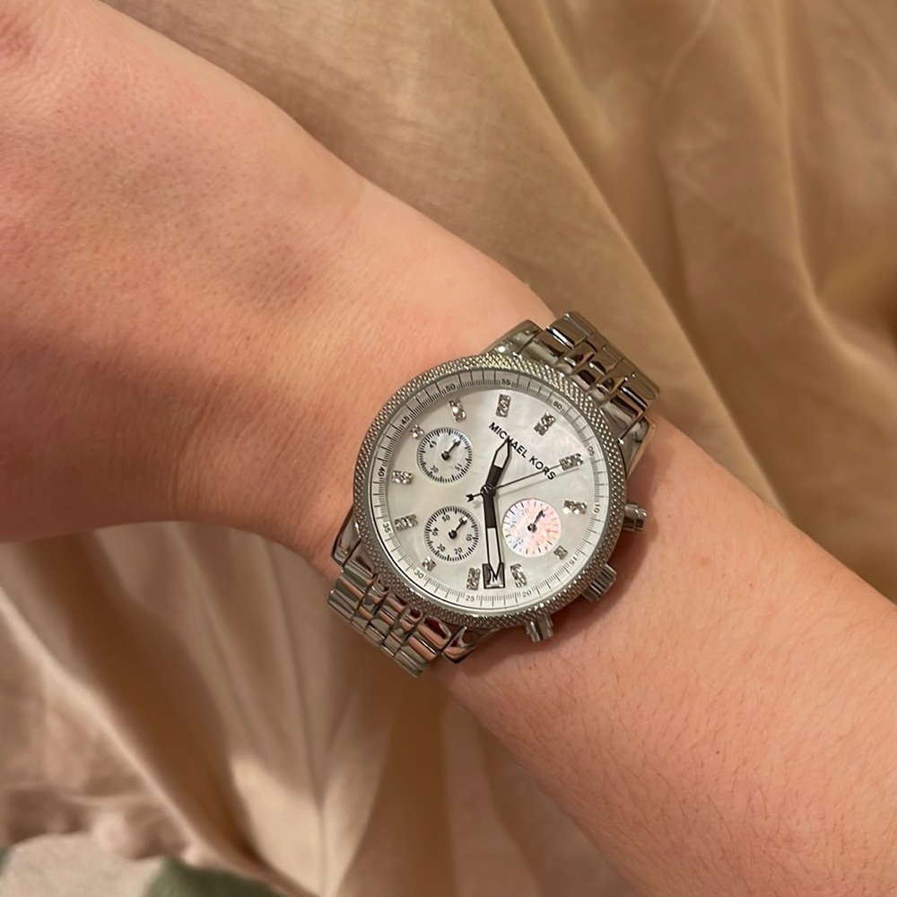 MK watch